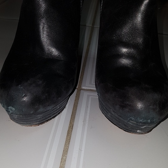 BCBG Ankle Boots - Picture 4 of 8